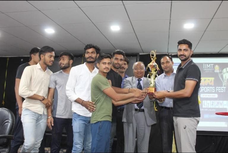 IIMT University Meerut Sports Fest Award photo 3